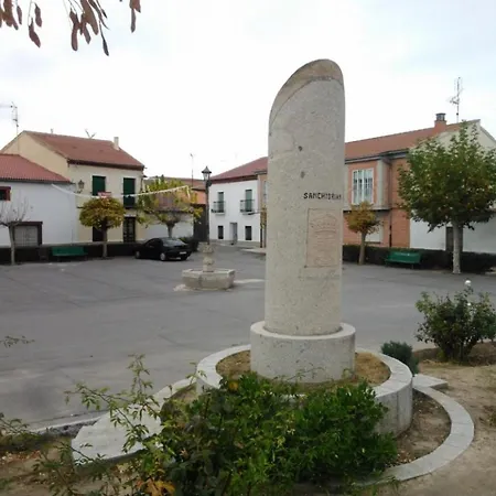 Casa Aurora Sanchidrian