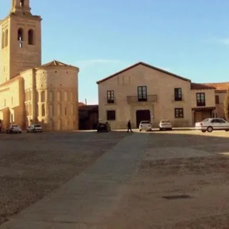 Casa Aurora * Sanchidrian